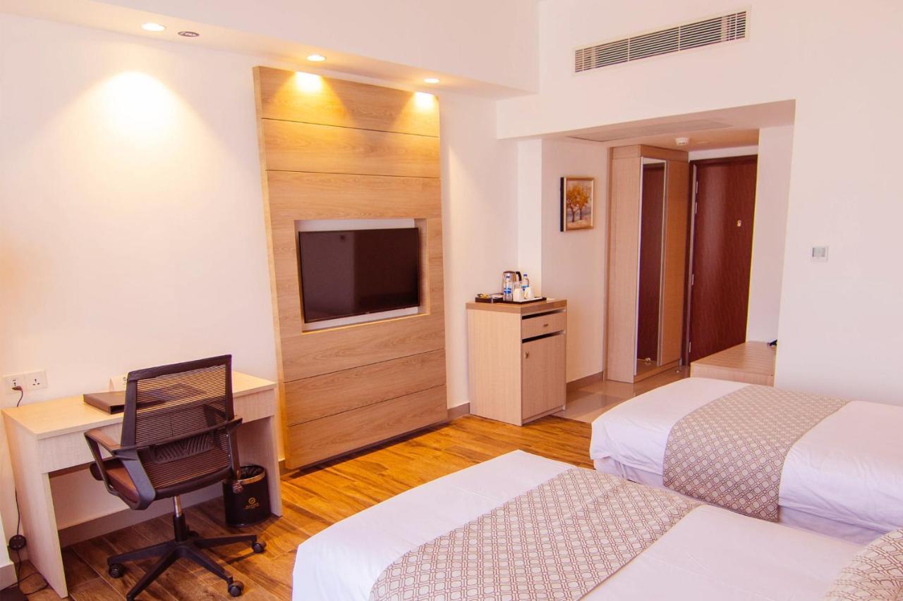 Best Western Sks Chattogram Chittagong Exteriör bild