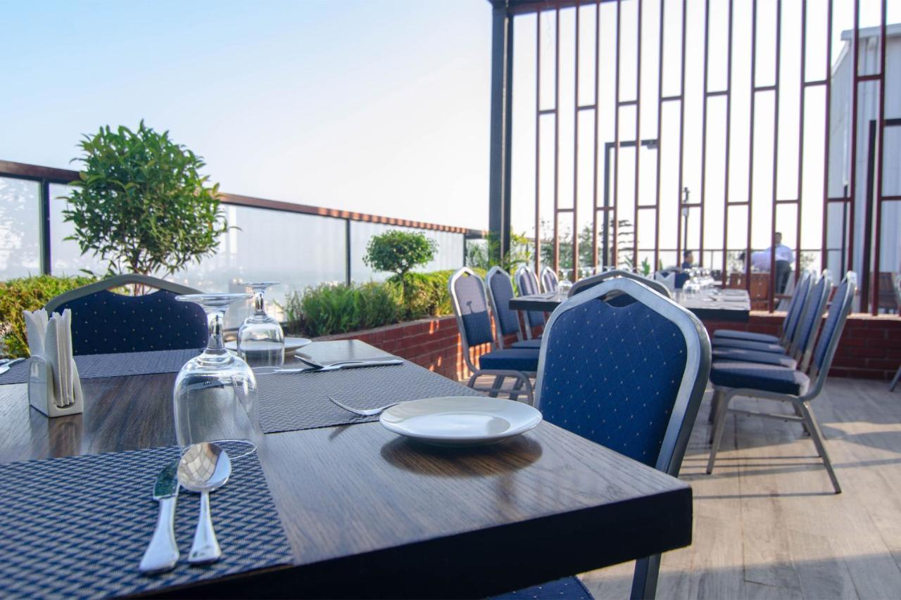 Best Western Sks Chattogram Chittagong Exteriör bild