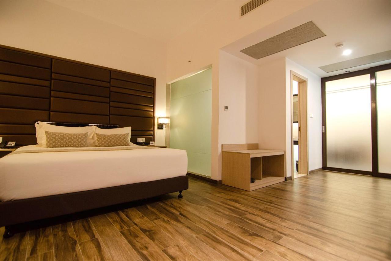 Best Western Sks Chattogram Chittagong Exteriör bild