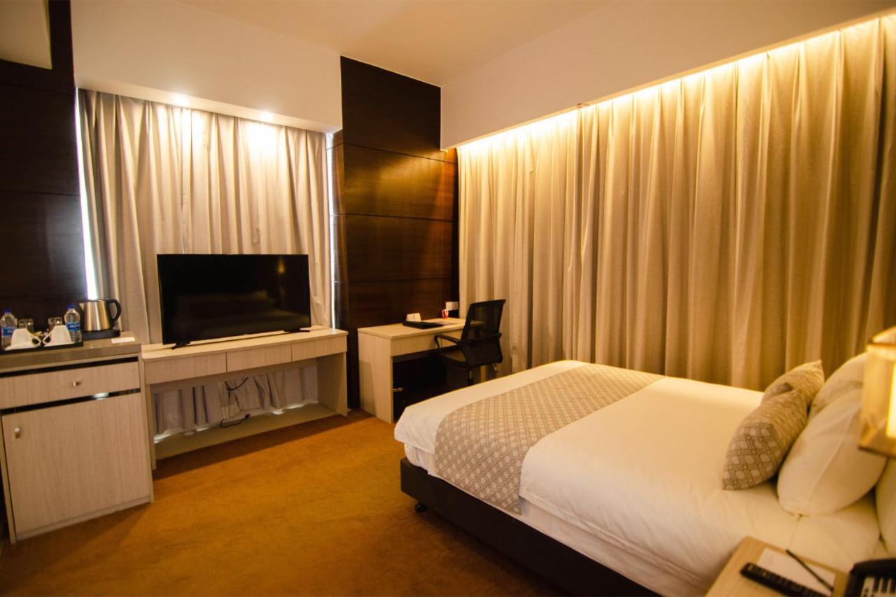 Best Western Sks Chattogram Chittagong Exteriör bild