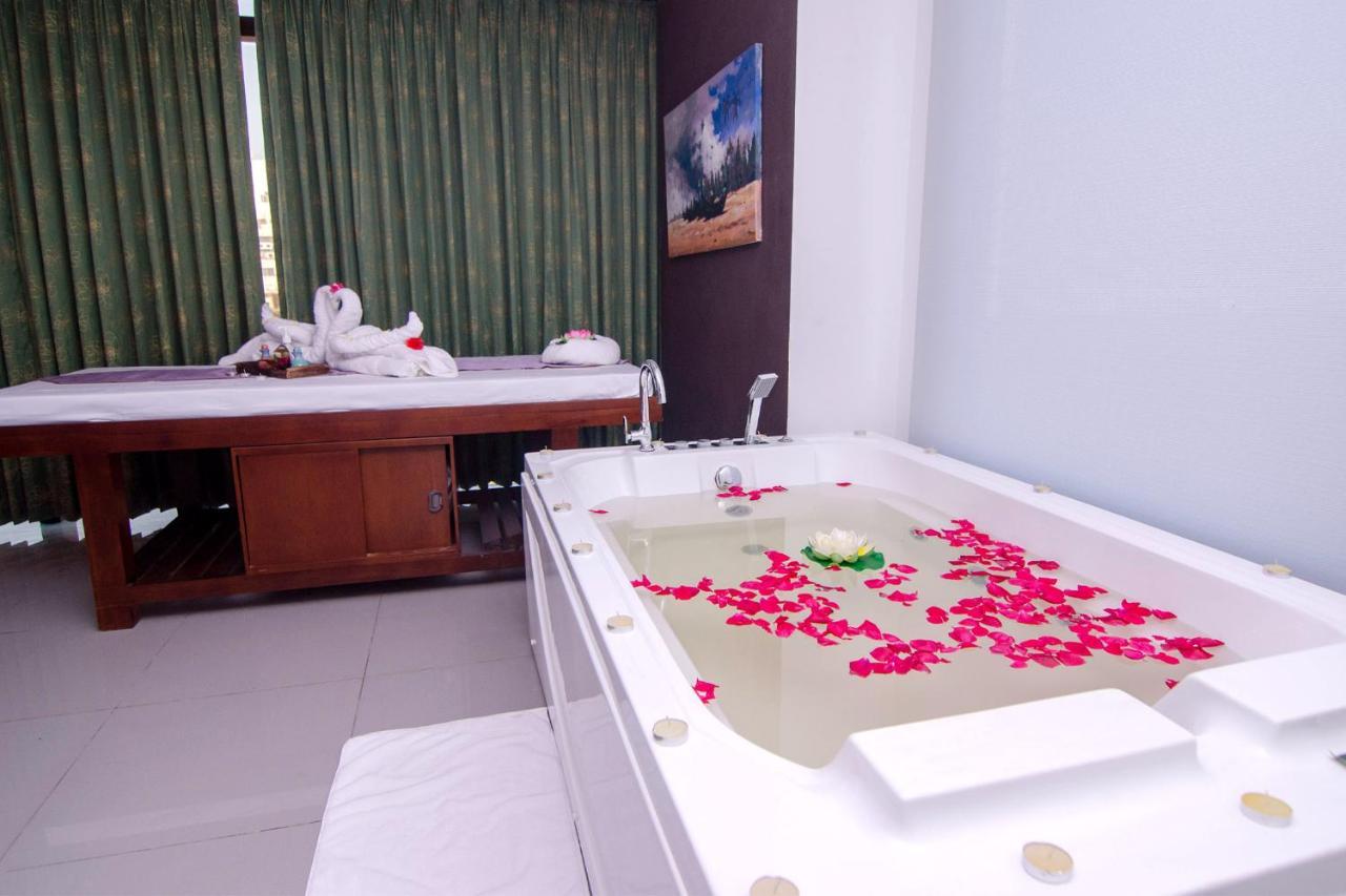 Best Western Sks Chattogram Chittagong Exteriör bild