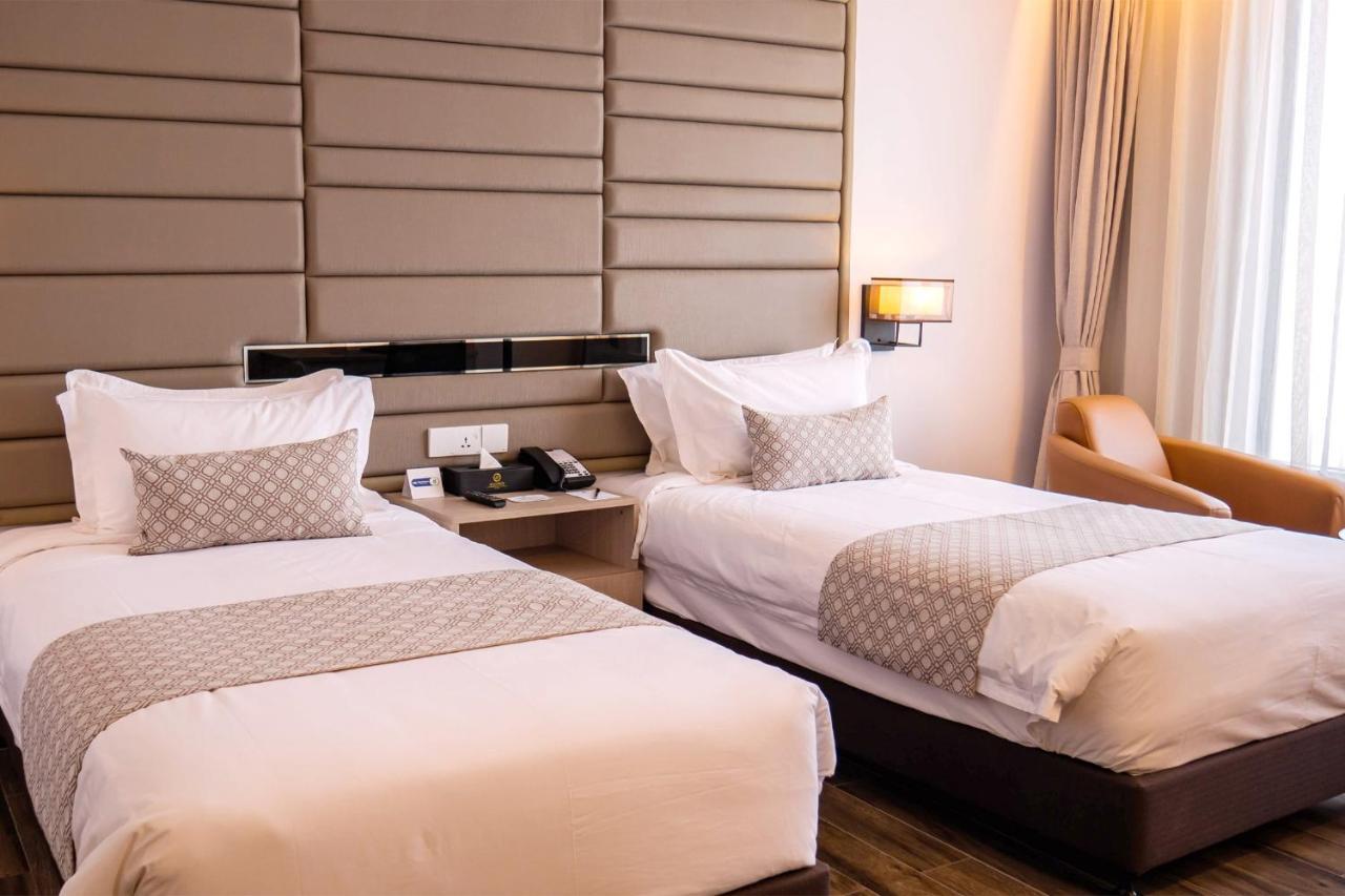Best Western Sks Chattogram Chittagong Exteriör bild
