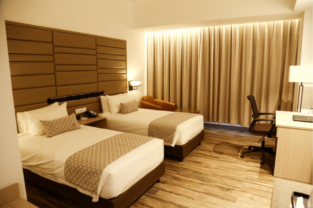 Best Western Sks Chattogram Chittagong Exteriör bild