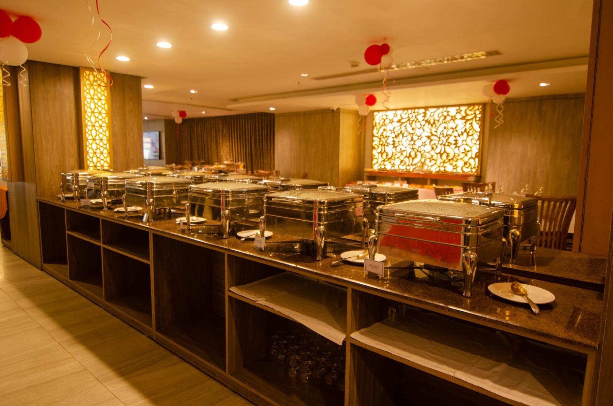 Best Western Sks Chattogram Chittagong Exteriör bild